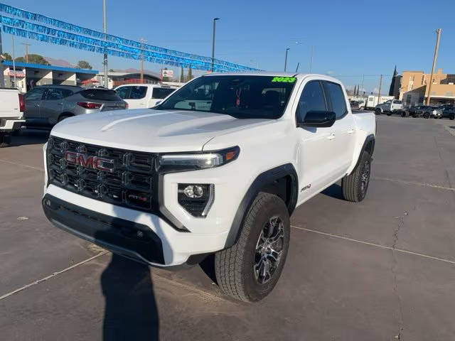 2023 GMC Canyon 4WD AT4 4WD photo