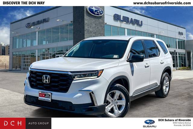2023 Honda Pilot LX AWD photo