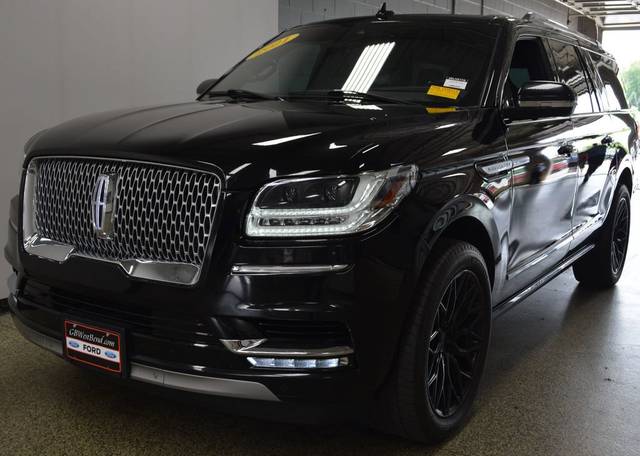 2021 Lincoln Navigator L Reserve 4WD photo