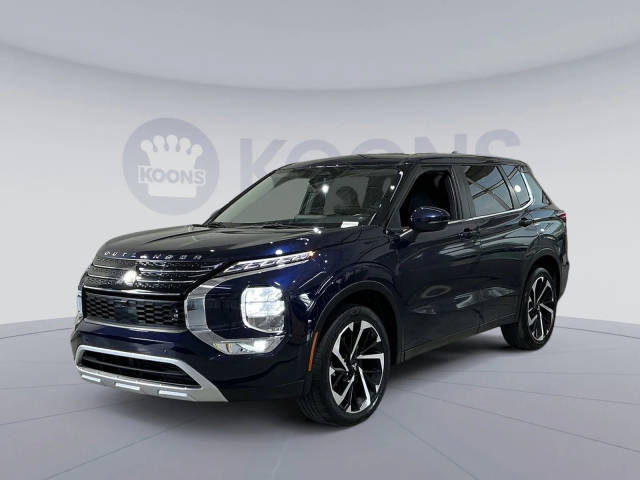 2023 Mitsubishi Outlander SE Black Edition AWD photo