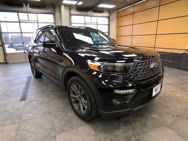 2023 Ford Explorer XLT 4WD photo