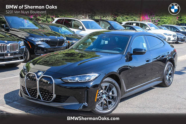 2023 BMW i4 eDrive35 RWD photo