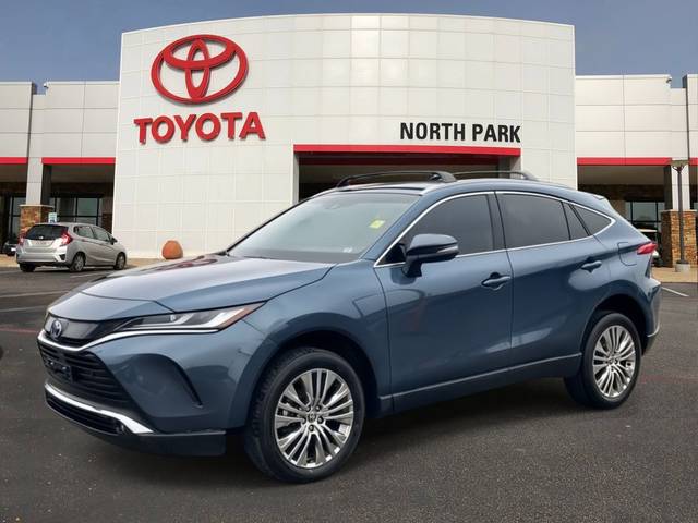 2023 Toyota Venza XLE AWD photo