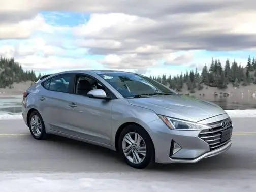 2020 Hyundai Elantra SEL FWD photo