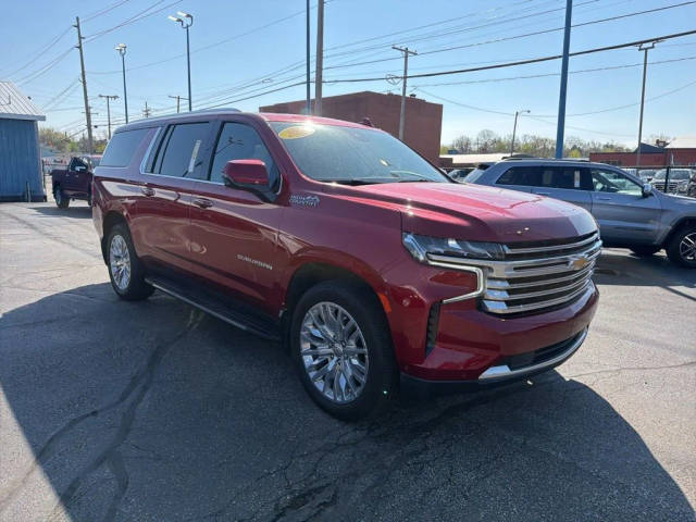 2023 Chevrolet Suburban High Country 4WD photo