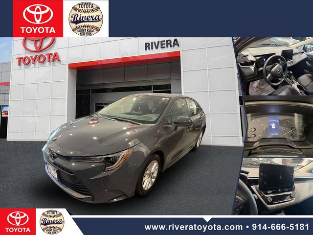 2023 Toyota Corolla LE FWD photo