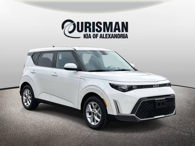 2023 Kia Soul LX FWD photo