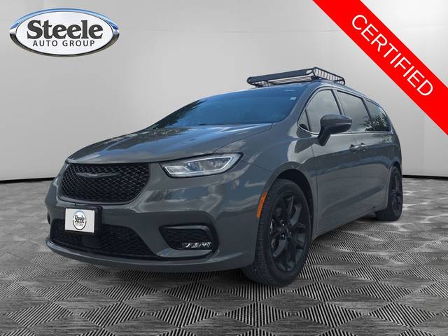 2023 Chrysler Pacifica Minivan Touring L FWD photo