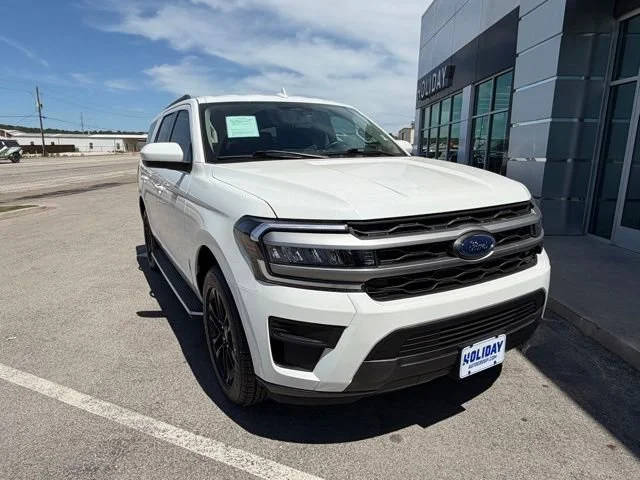 2023 Ford Expedition XLT RWD photo