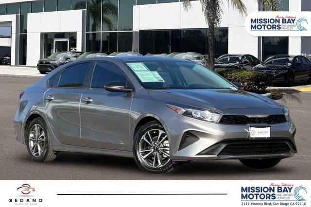 2023 Kia Forte LXS FWD photo