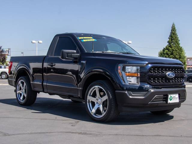 2023 Ford F-150 XL RWD photo