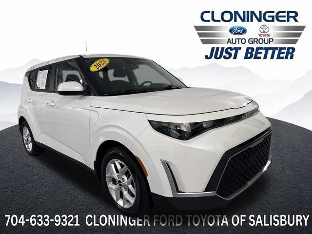 2023 Kia Soul S FWD photo