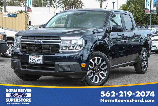 2023 Ford Maverick LARIAT FWD photo