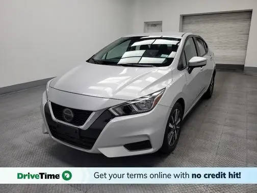 2021 Nissan Versa SV FWD photo