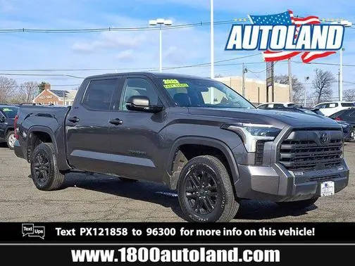 2023 Toyota Tundra SR5 4WD photo