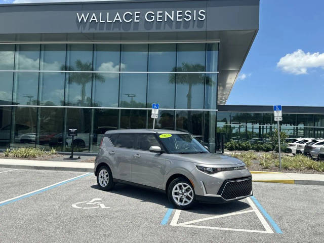 2023 Kia Soul LX FWD photo