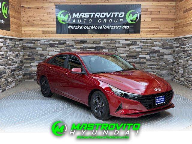 2023 Hyundai Elantra SEL FWD photo