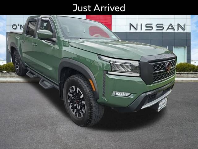 2023 Nissan Frontier PRO-4X 4WD photo