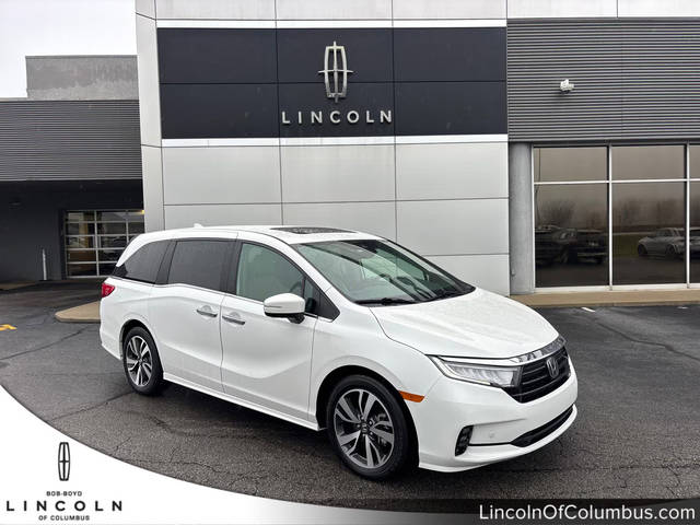 2023 Honda Odyssey Touring FWD photo