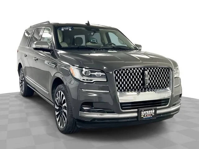 2023 Lincoln Navigator L Black Label 4WD photo