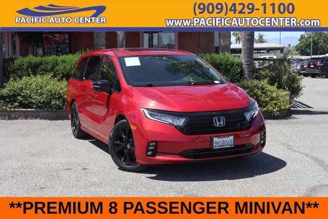 2023 Honda Odyssey Sport FWD photo