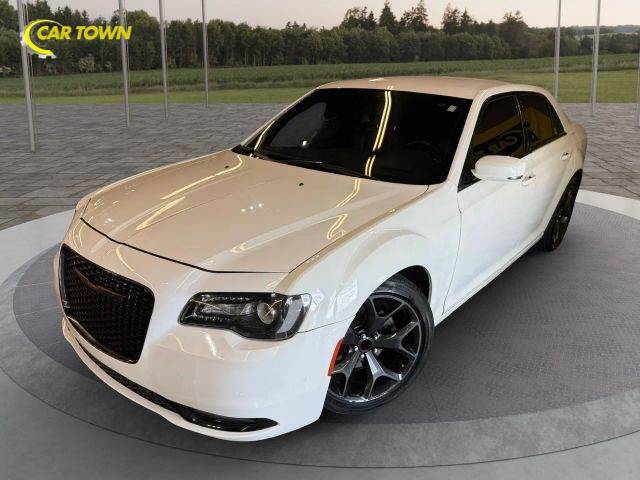 2021 Chrysler 300 300S RWD photo