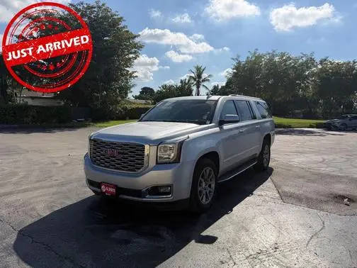 2018 GMC Yukon XL Denali RWD photo