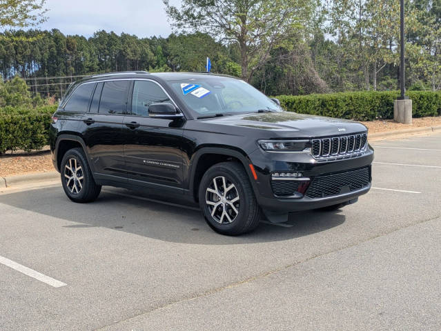 2023 Jeep Grand Cherokee Limited 4WD photo