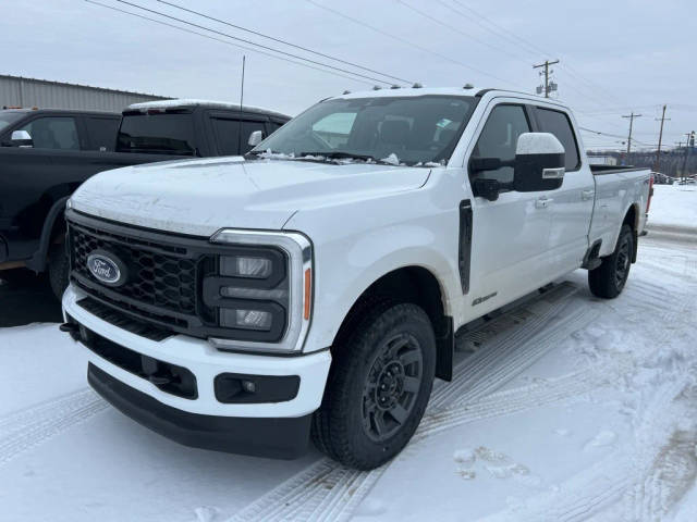 2023 Ford F-350 Super Duty LARIAT 4WD photo