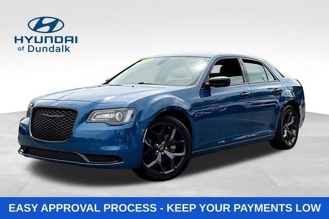 2023 Chrysler 300 Touring RWD photo