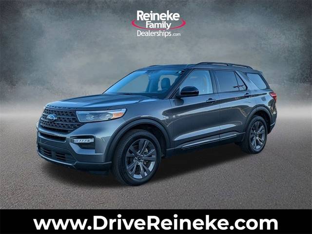 2023 Ford Explorer XLT 4WD photo