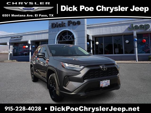 2023 Toyota RAV4 LE FWD photo
