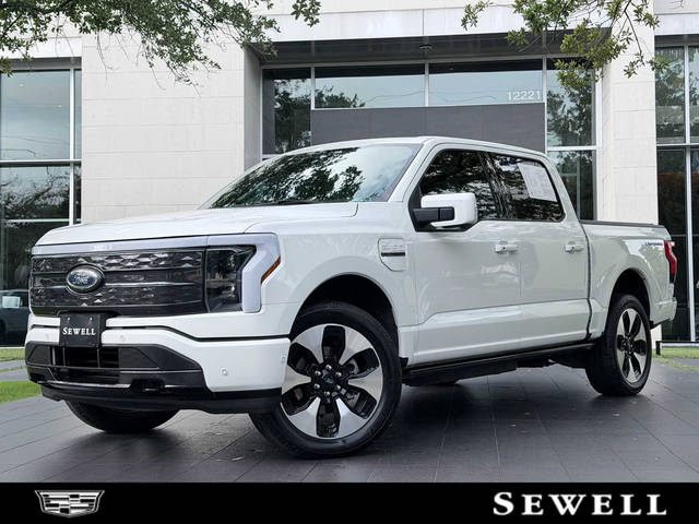 2023 Ford F-150 Lightning Platinum AWD photo