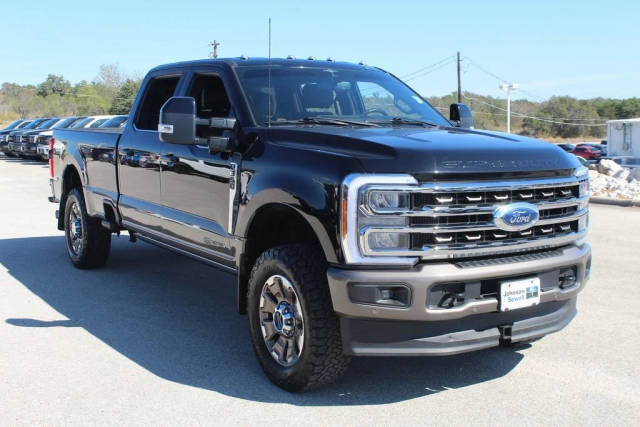 2023 Ford F-350 Super Duty King Ranch 4WD photo