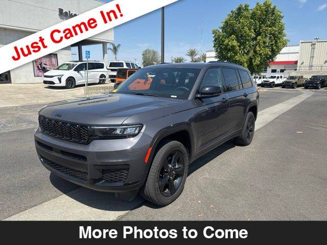 2023 Jeep Grand Cherokee L Altitude X 4WD photo