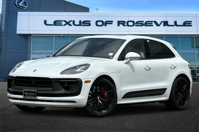 2023 Porsche Macan GTS AWD photo
