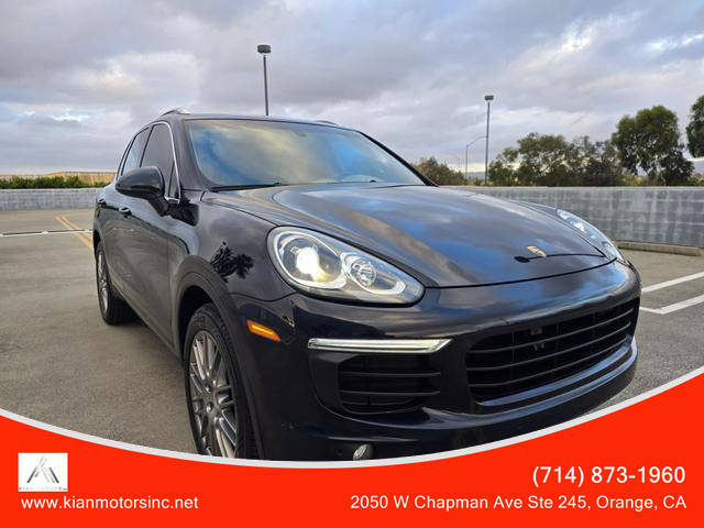 2016 Porsche Cayenne  AWD photo