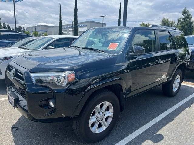 2023 Toyota 4Runner SR5 4WD photo
