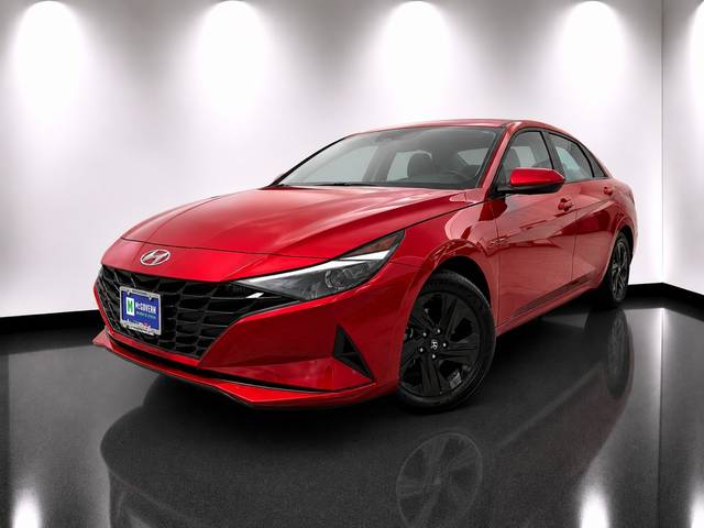 2023 Hyundai Elantra SEL FWD photo