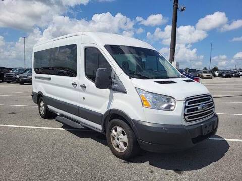 2019 Ford Transit Passenger Wagon XLT RWD photo