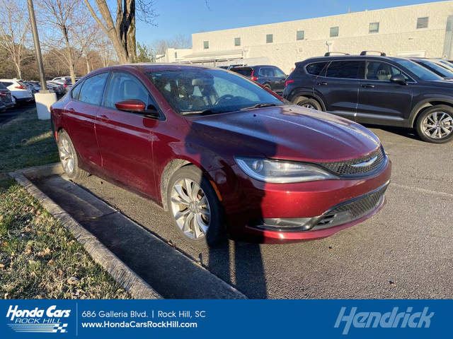 2015 Chrysler 200 S FWD photo