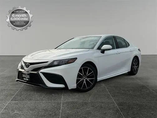 2021 Toyota Camry SE FWD photo