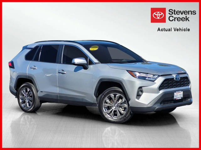 2022 Toyota RAV4 Hybrid XLE Premium AWD photo