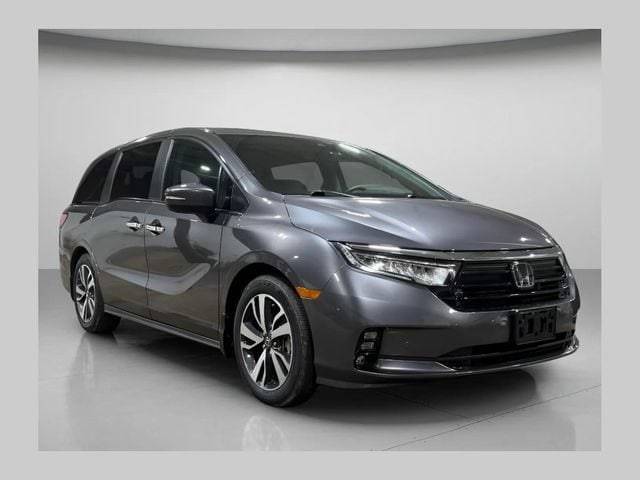 2023 Honda Odyssey Touring FWD photo