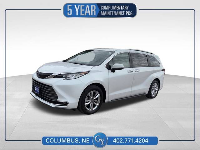 2023 Toyota Sienna Limited AWD photo
