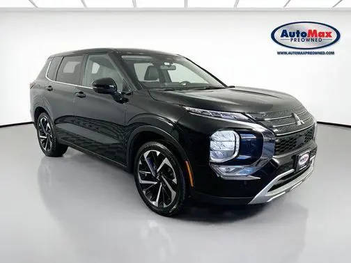 2023 Mitsubishi Outlander SE Special Edition AWD photo