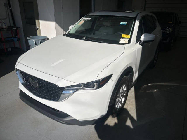 2023 Mazda CX-5 2.5 S Preferred Package AWD photo