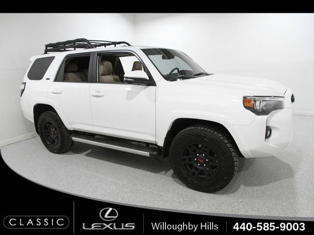 2023 Toyota 4Runner SR5 Premium 4WD photo