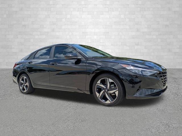 2023 Hyundai Elantra SEL FWD photo