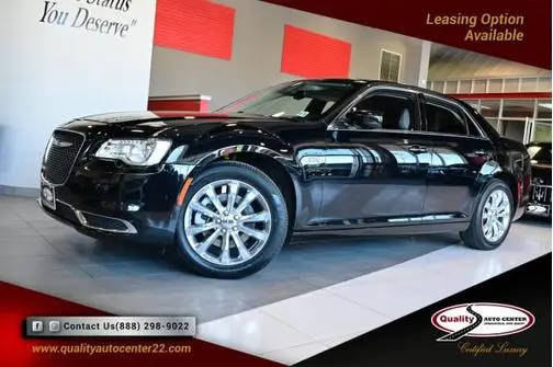 2023 Chrysler 300 Touring AWD photo